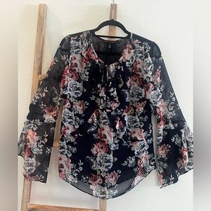 Beautiful WHBM Floral Print Blouse
